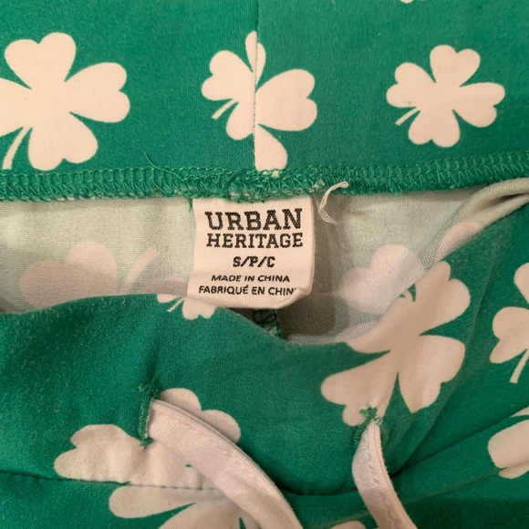 🍀Luck of the Irish 4 Leaf Clover High Waist Leggings (Green & White) - Picture 7 of 7